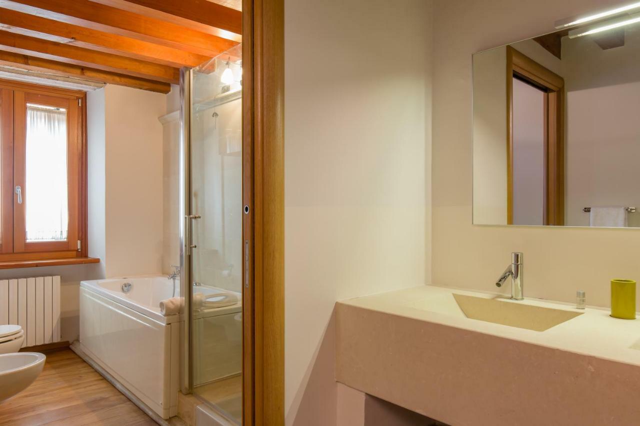 Downtown Apartment Верона Екстер'єр фото